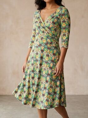 Blue Platypus Medium Honey Bear Bee 3/4 Sleeve Faux Wrap Swing Dress USA B12